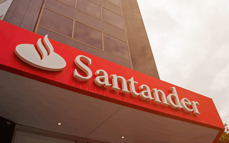 Empréstimo Pessoal Santander: Sua Solução Financeira Sob Medida