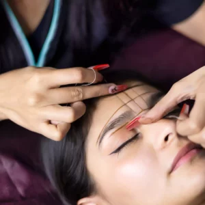 Curso de Design de Sobrancelha Profissional da Udemy