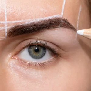 Faça curso profissionalizante de Design de Sobrancelha no SENAC