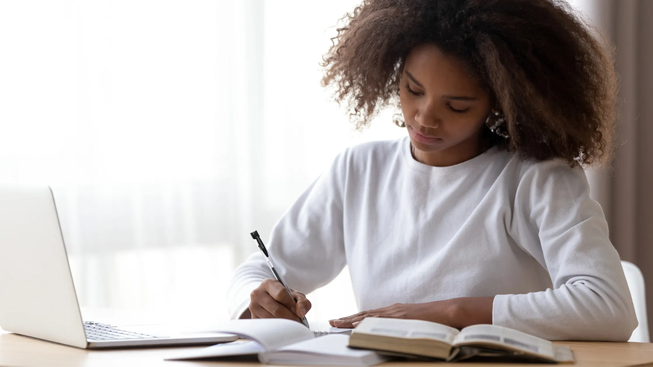 Como Manter o Foco nos Estudos em Casa: 10 Estratégias Práticas