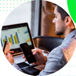 Vale mais a pena investir ou usar limite do cartão alavancado por investimentos?